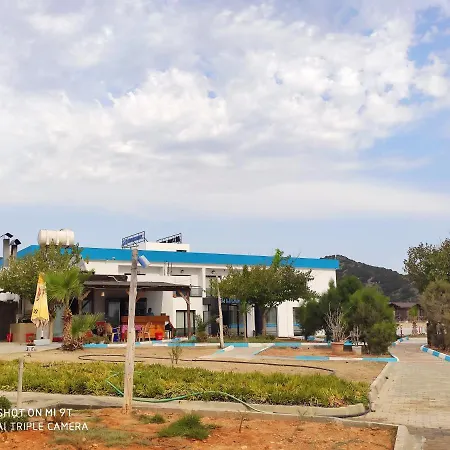 Livana Risokarpaso Hotel